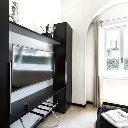 Lux- Spanish Steps 60a Exclusive Daire