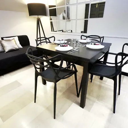 Lux- Spanish Steps 60a Exclusive